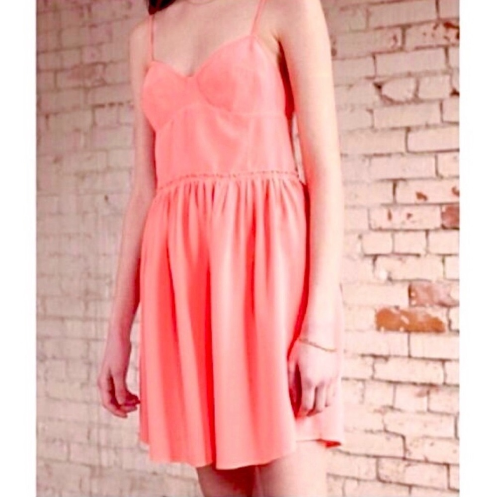Wilfred 100% Silk Coral Dress. Size 6.
